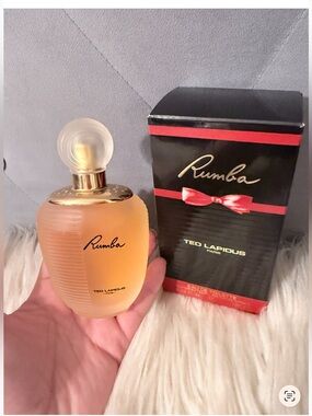 Rumba Women’s Moisturizing Body Oil — Amber Bottle with Gold Cap
